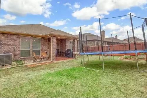 2017 Laurel Forest Dr, Fort Worth, TX, 76177-3506 | Card Image