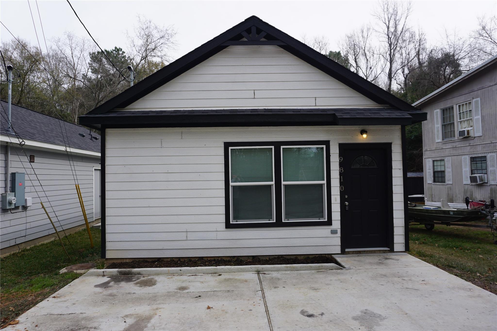 Residential Lease in Willis 2