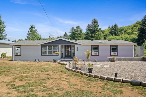 26015 Chinook St, Cloverdale, OR, 97112-9600 | Card Image