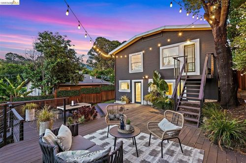 5945 Majestic Ave, Oakland, CA, 94605 | Card Image