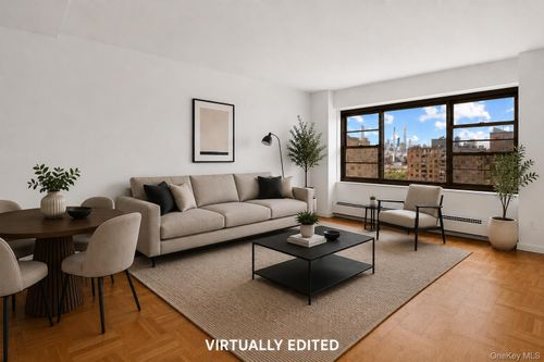 12b-21-66 33rd Road, New York, NY, 11106 | Card Image