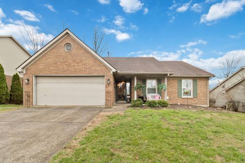 218 Chestnut Ln, Versailles, KY, 40383-9769 | Card Image