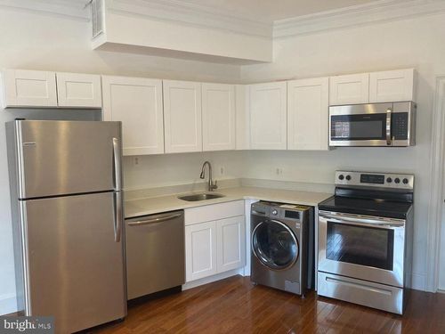 203-1426 Wisconsin Ave Nw, WASHINGTON, DC, 20007-2827 | Card Image