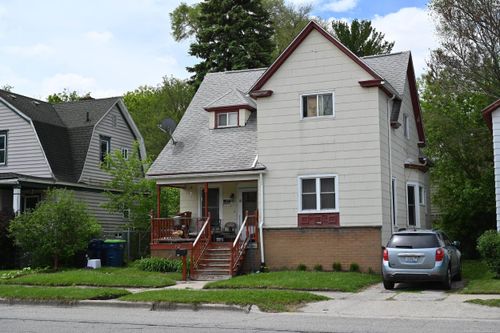 912 Garfield Avenue, Bay City, MI, 48708 | Card Image