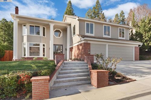 25 Mackenzie Pl, Danville, CA, 94526-2919 | Card Image