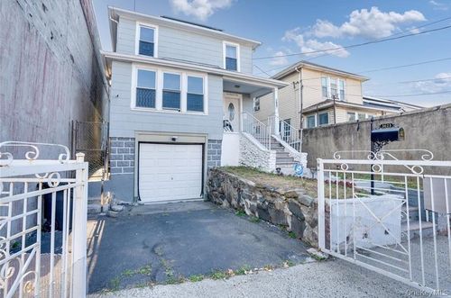 3623 Provost Ave, Bronx, NY, 10466-6153 | Card Image