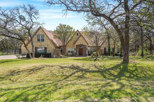 7332 Hinton Dr, Mansfield, TX, 76063-4639 | Card Image