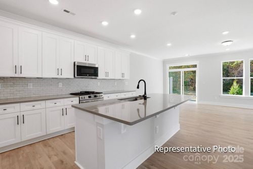 4275 Black Ct, Harrisburg, NC, 28075-7498 | Card Image