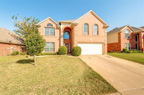 4500 Shady Hollow Dr, Fort Worth, TX, 76123-2928 | Card Image