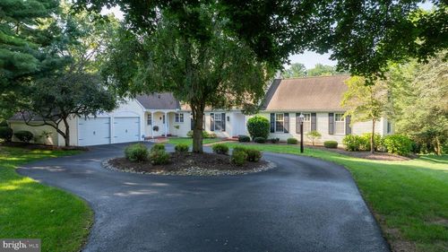 1326 Stillwater Rd, Lancaster, PA, 17601-5328 | Card Image