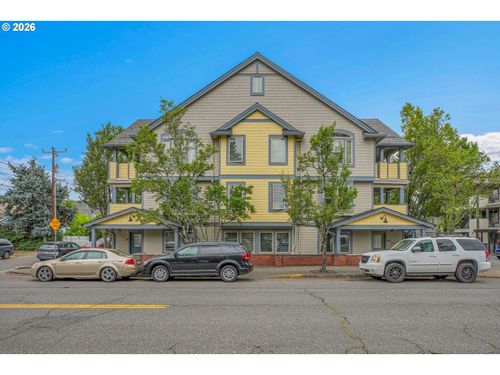 312-9837 Ne Irving St, Portland, OR, 97220-4445 | Card Image