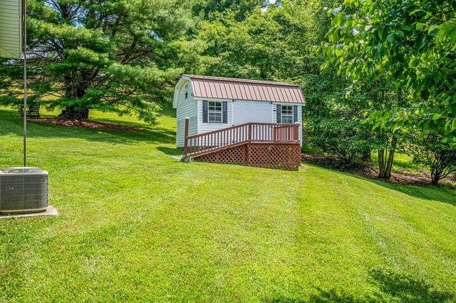 575 Apache Trl, House other with 2 bedrooms, 1 bathrooms and null parking in Fancy Gap VA | Image 44