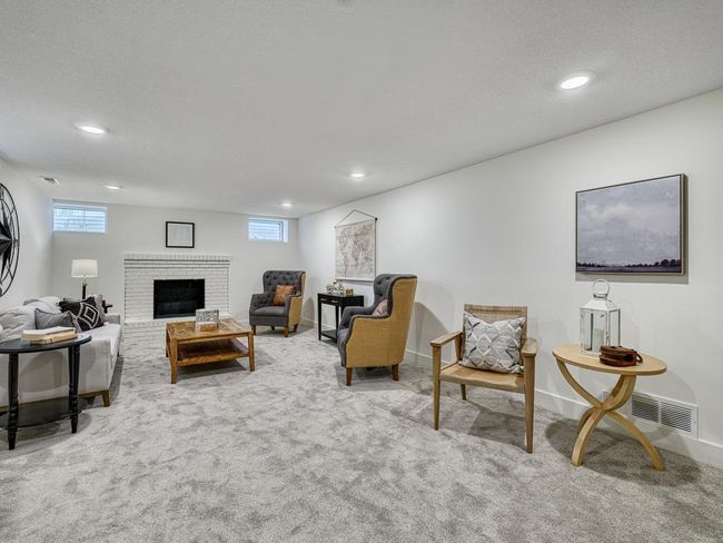24 - Family Room.jpg | Image 24