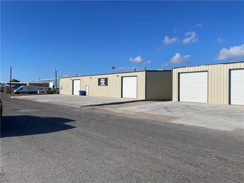 3710 Saturn Rd, Corpus Christi, TX, 78413-1915 | Card Image