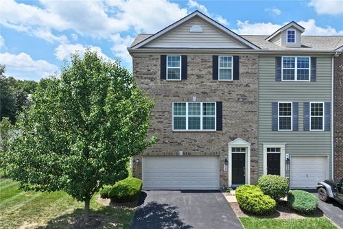 9540 Tahoe Dr, Washingtn Twp, OH, 45458-3699 | Card Image