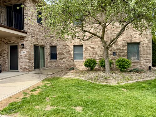 1385 Young Dr, Crown Point, IN, 46307-1467 | Card Image