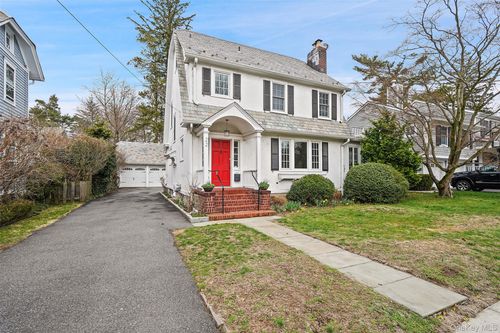 22 Brookdale Pl, Rye, NY, 10580-2702 | Card Image