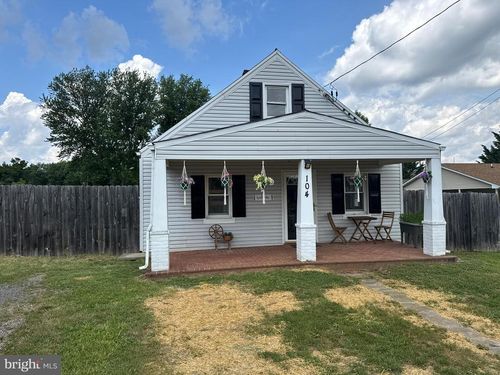 104 Redwood Ln, WINCHESTER, VA, 22603-4228 | Card Image
