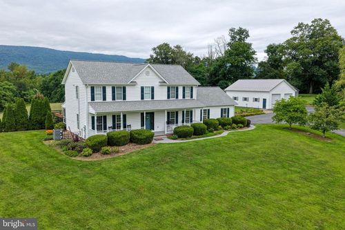 180 Holstein Ln, TOMS BROOK, VA, 22660-2548 | Card Image