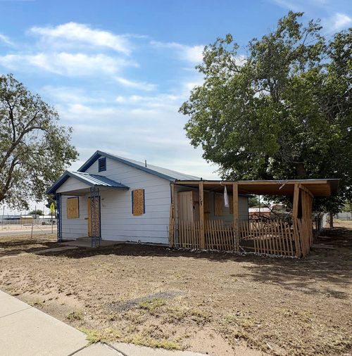 521 E Marland St, Hobbs, NM, 88240-8120 | Card Image