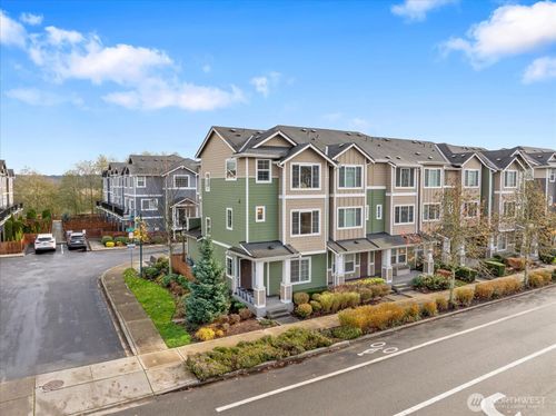 3322 31st Dr, Everett, WA, 98201-4952 | Card Image