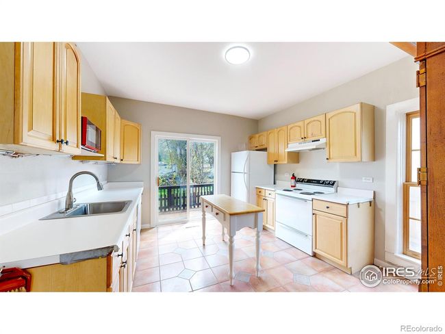 615 W Olive St, House other with 2 bedrooms, 2 bathrooms and 2 parking in Fort Collins CO | Image 8