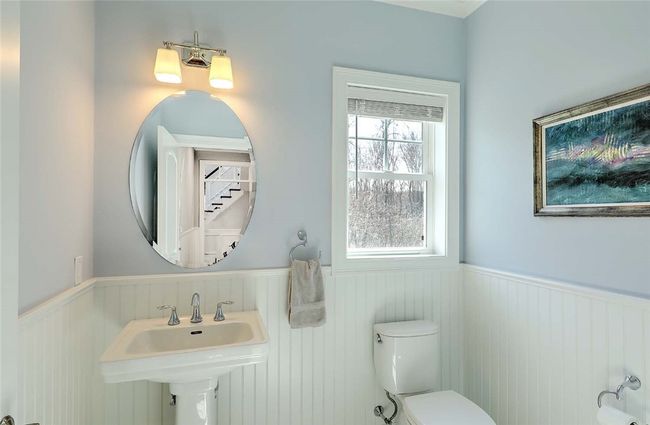 Guest Bathroom | Image 7
