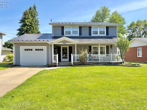 134 Arlington Dr, Bellevue, OH, 44811-1103 | Card Image