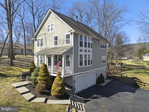 1 Brenda Trl, FAIRFIELD, PA, 17320-8326 | Card Image