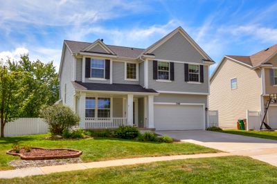 7748 Beechtree Lane, Home with 4 bedrooms, 2 bathrooms and null parking in West Des Moines IA | Image 2