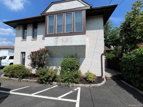 1-42 Sintsink Drive E, North Hempstead, NY, 11050 | Card Image