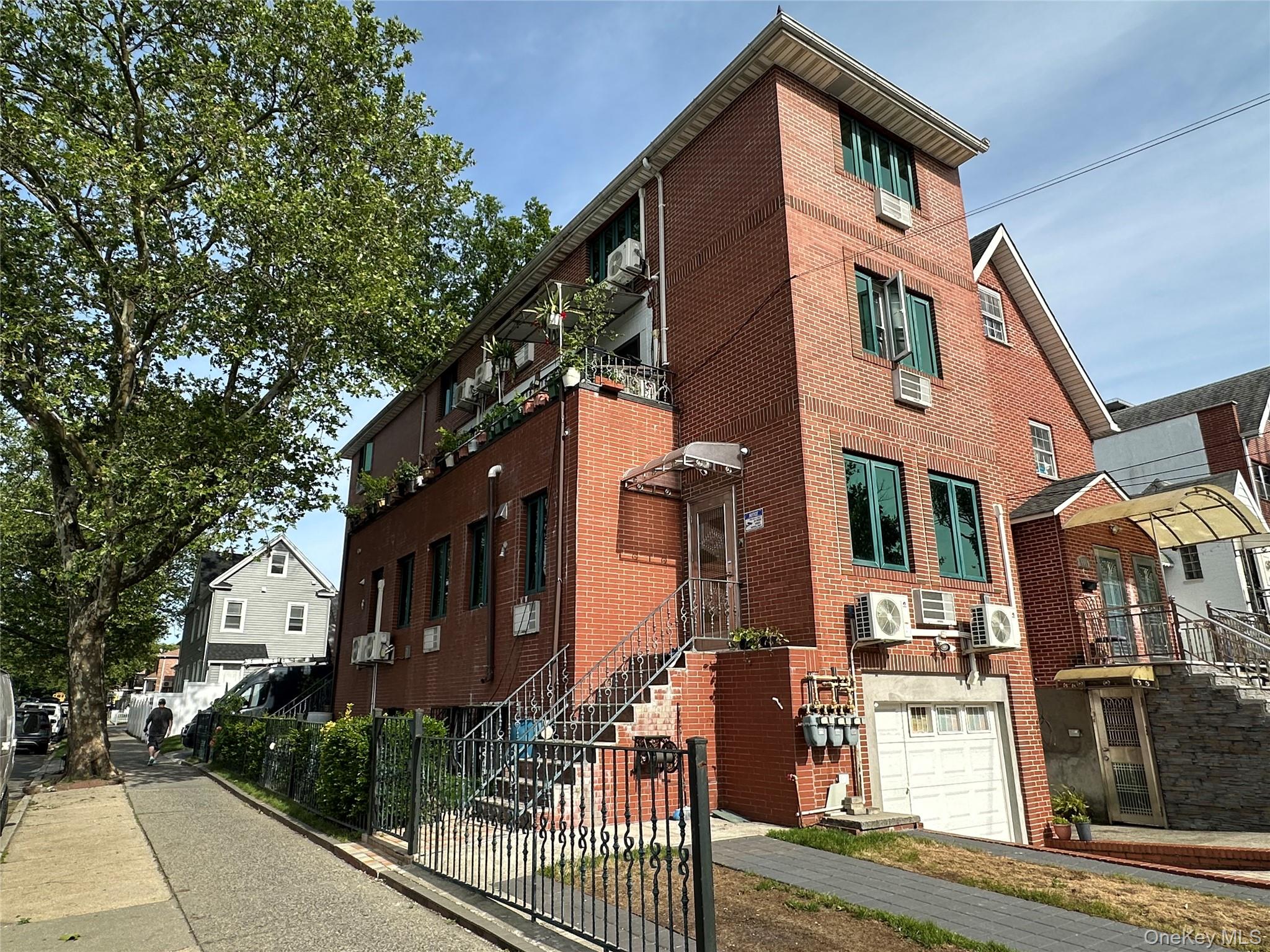 Residential Income in New York