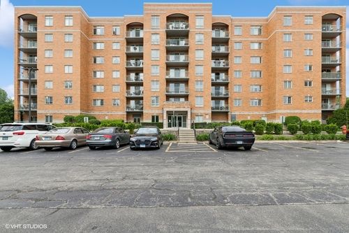 apt-708-6807 N Milwaukee Ave, Niles, IL, 60714-4566 | Card Image