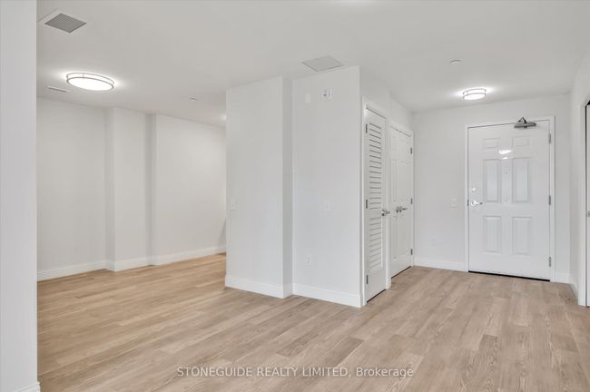 220 - 555 Bonaccord St, Home with 2 bedrooms, 1 bathrooms and 1 parking in Peterborough ON | Image 10