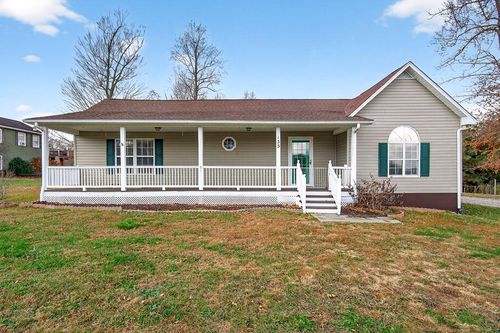 133 Vaughn Ln, Livingston, TN, 38570-8829 | Card Image