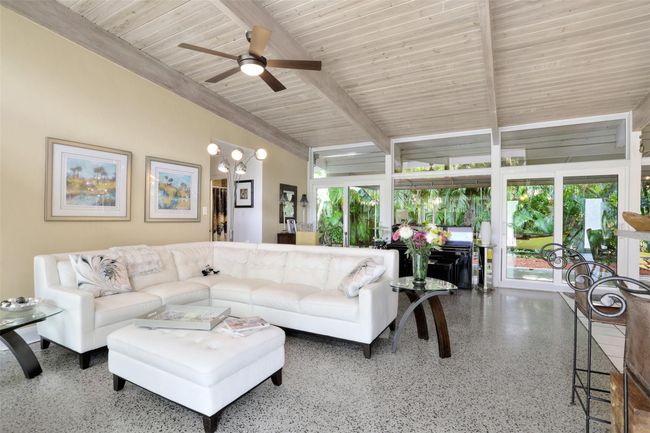 2912 Ne 27 Th St, House other with 2 bedrooms, 2 bathrooms and null parking in Lighthouse Point FL | Image 9