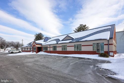 suite-200-352 E Main Street, LEOLA, PA, 17540 | Card Image