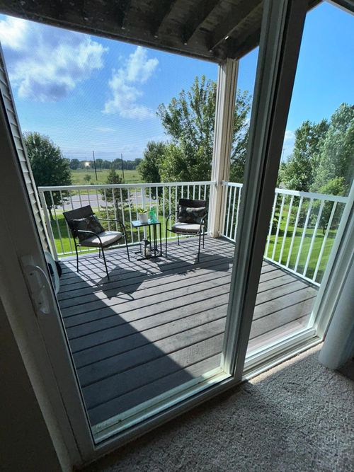 apt-210-1590 Parkwood Dr, Woodbury, MN, 55125-2084 | Card Image
