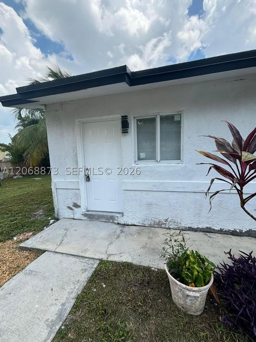 3-4145 Sw 19th St, West Park, FL, 33023-3490 | Card Image