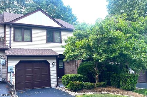 89 Stockton Ct, Morris Plains, NJ, 07950-1286 | Card Image
