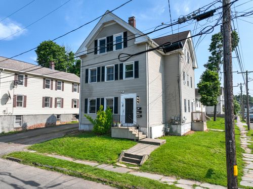 24 North St, Meriden, CT, 06451-3072 | Card Image