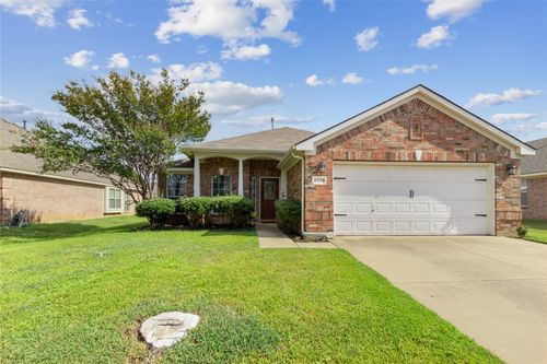 2779 Sunvalley Dr, Grand Prairie, TX, 75052-8551 | Card Image