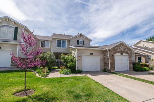 83 W 200 N, Centerville, UT, 84014-3506 | Card Image