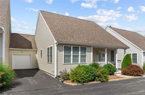 213 Cheshire Drive, Cranston, RI, 02921 | Card Image