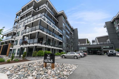 208-45745 Watson Rd, Chilliwack, BC, V2R6K3 | Card Image