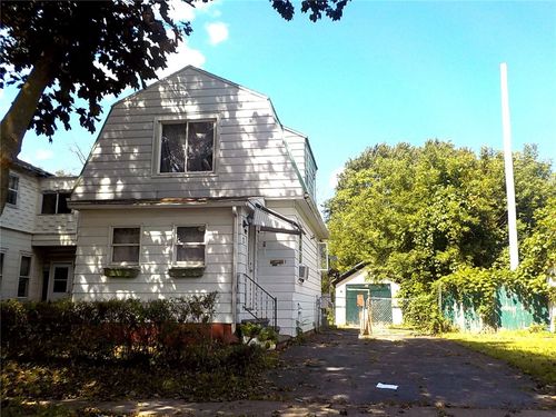 2 Laurel St, Rochester, NY, 14606-1720 | Card Image