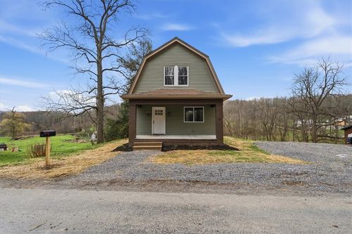 190 Stitt Rd, Beaver Falls, PA, 15010-8502 | Card Image