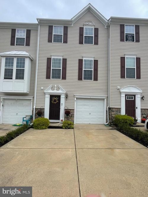2102 E Oak Rd, VINELAND, NJ, 08361-2533 | Card Image