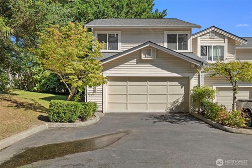 12438 Ne 7th Pl, Bellevue, WA, 98005-3153 | Card Image