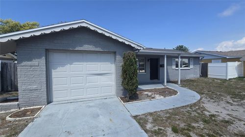 3041 Holiday Lake Dr, HOLIDAY, FL, 34691-5017 | Card Image